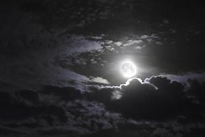 -24661_moon.jpg